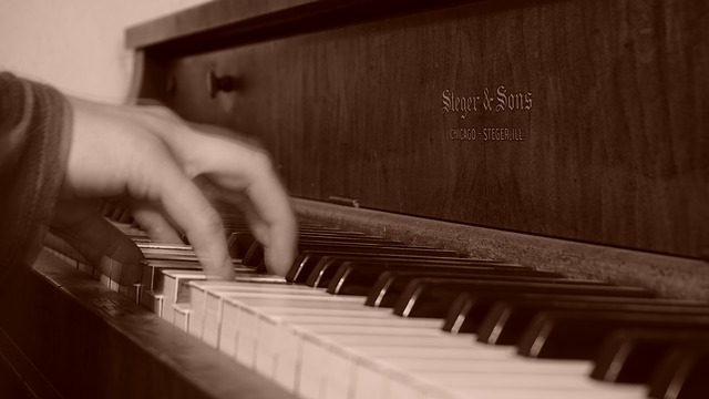 piano-962995_640